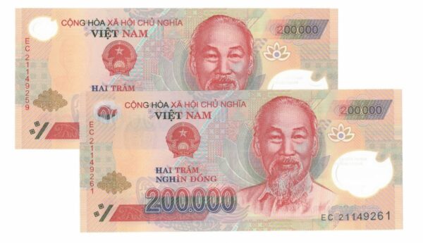 2 x 200,000 VND, Uncirculated Banknotes. Total 400,000 VND