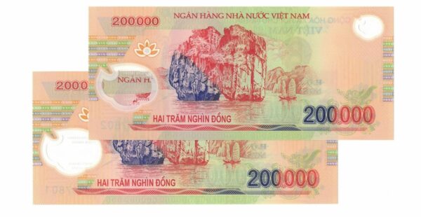 2 x 200,000 VND, Uncirculated Banknotes. Total 400,000 VND - Image 2